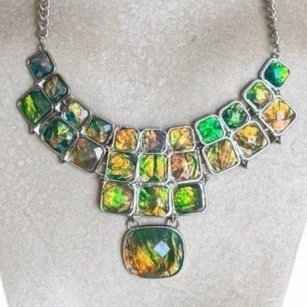 Iridescent Green Statement Bib Necklace Chunky Geometric Silver Tone Boho - Picture 3 of 7